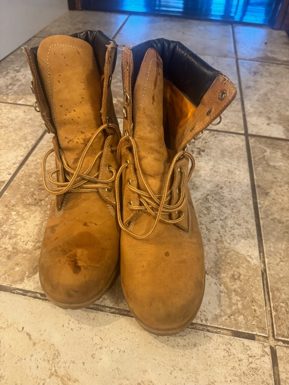 Classic Men’s Work Boots - Tan